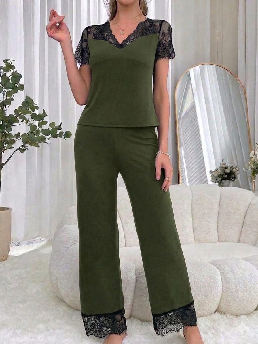 Pyjama pantalon dentelle & t-shirt en dentelle