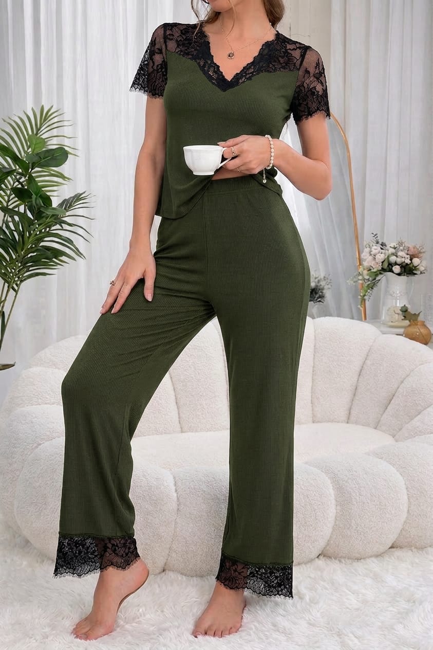 Pyjama pantalon dentelle & t-shirt en dentelle