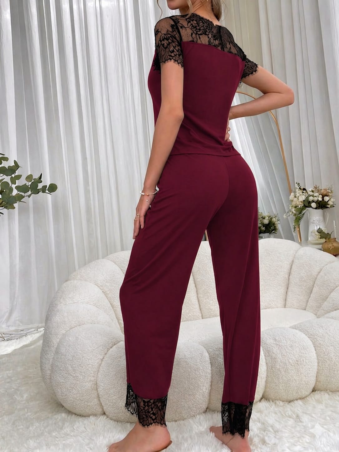 Pyjama pantalon dentelle & t-shirt en dentelle